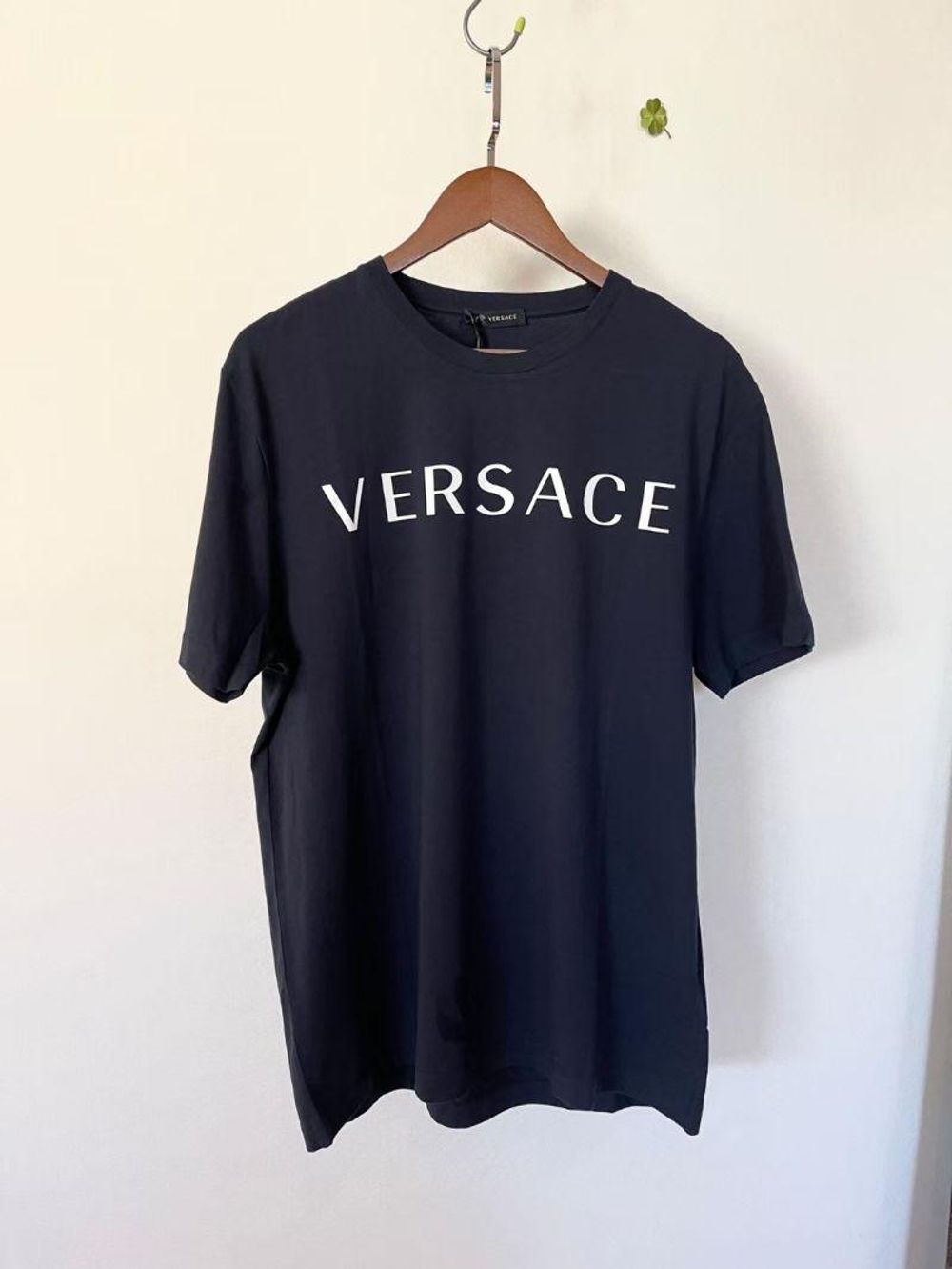 Versace范思哲 新款T恤 字母短袖 男女都能穿  M L XL