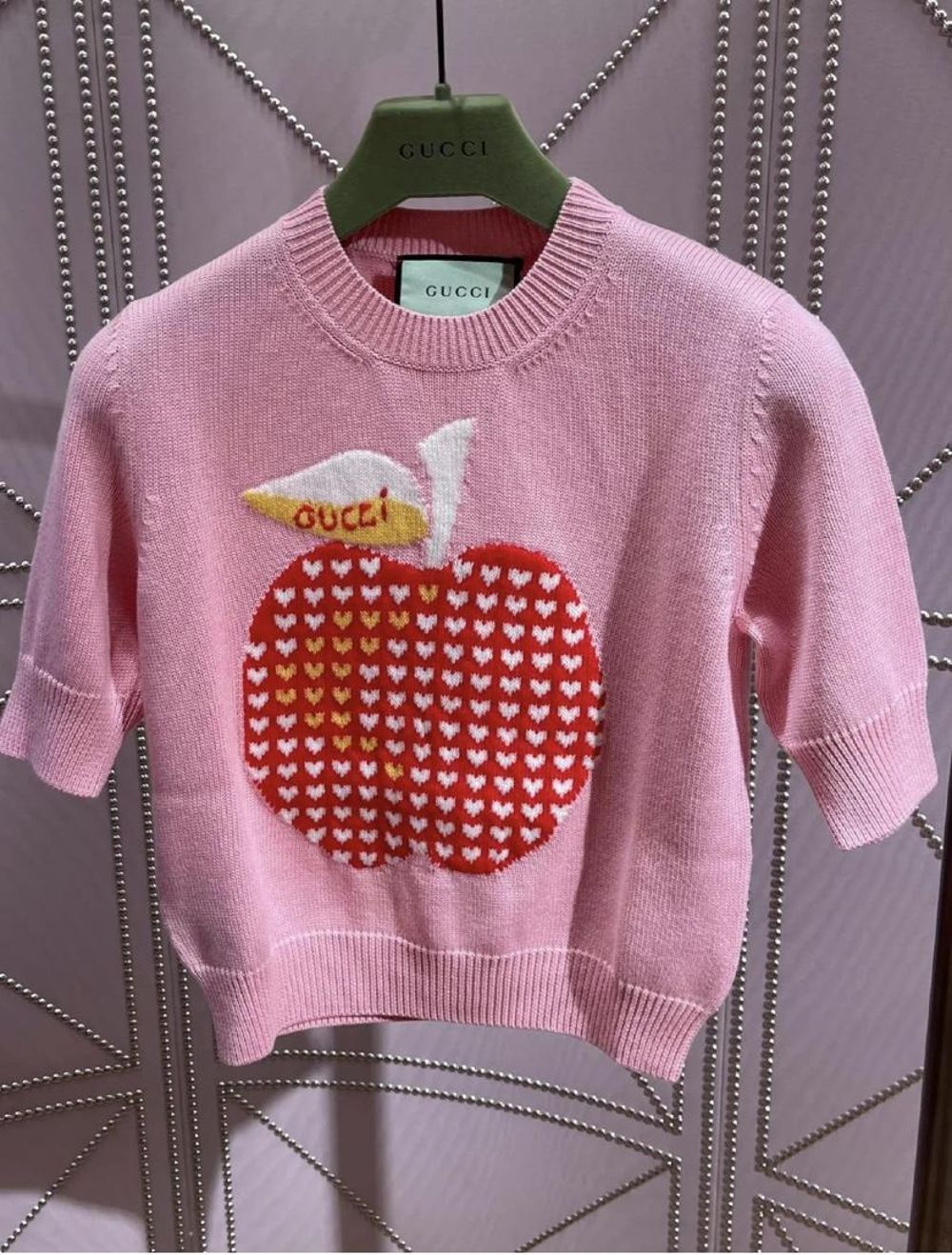 gucci古驰21年秋冬新款七夕限量女士粉色心苹果图案棉毛混纺毛衣
