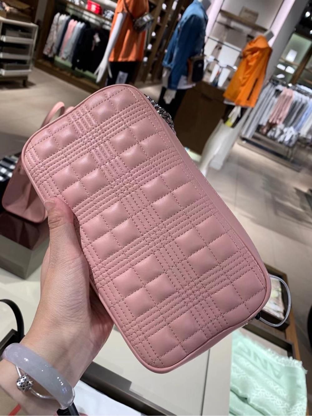 burberry巴宝莉女包单肩包粉色小羊皮相机包经典金属tblogo