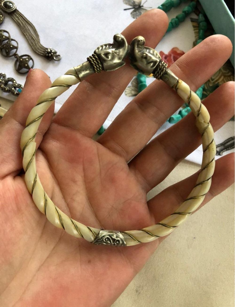 老贝母银丝缠绕银手镯