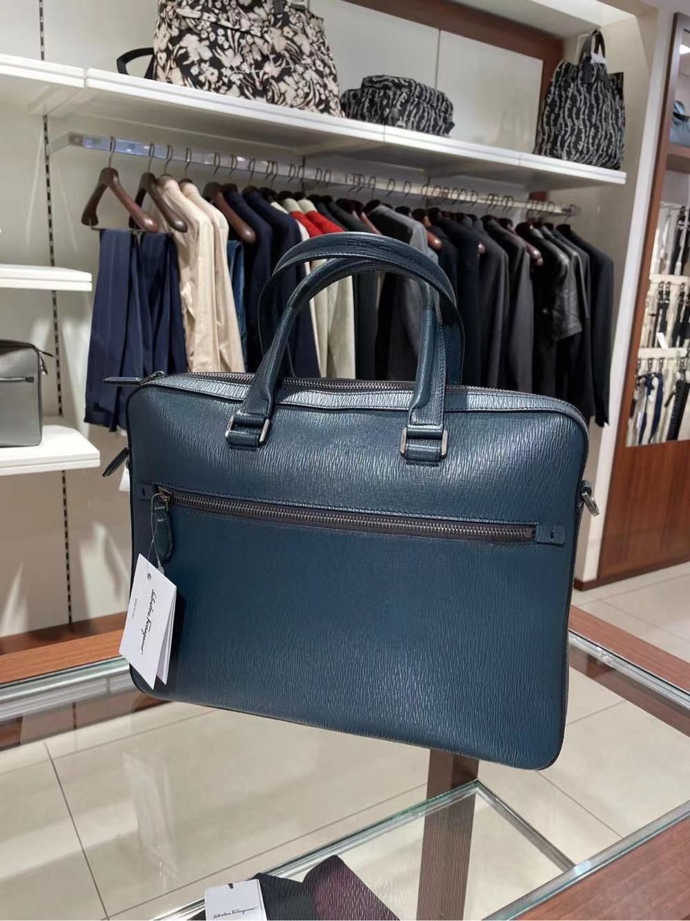 菲拉格慕男款公文包