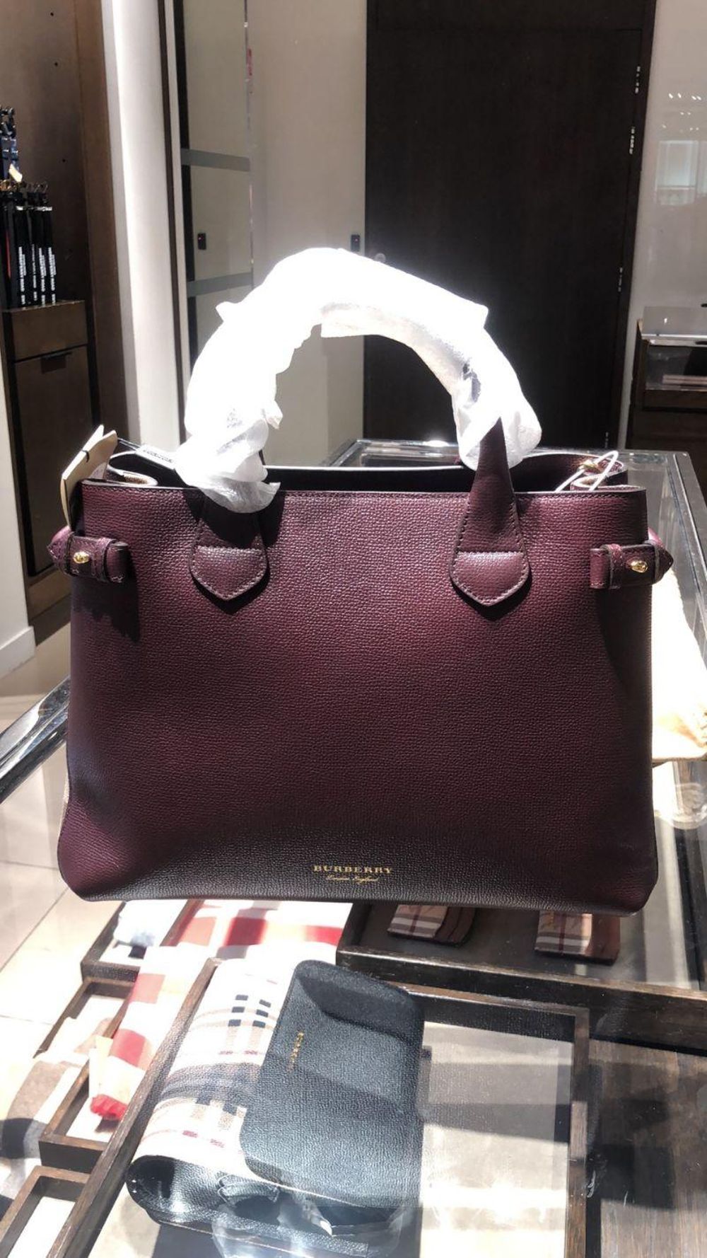 现货秒发burberry巴宝莉女包大号小号班纳包手提包单肩包