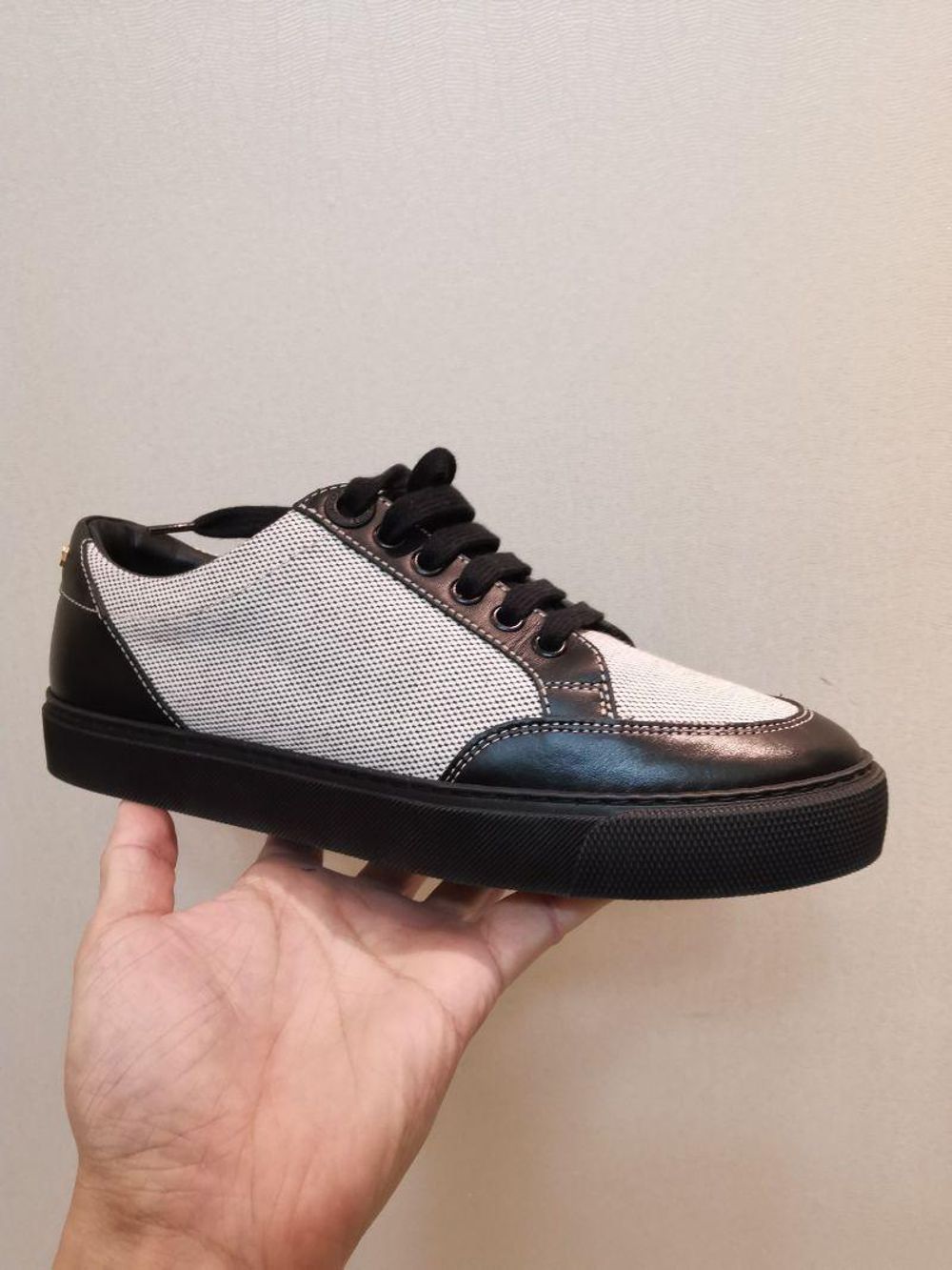 burberry巴宝莉女士休闲鞋织物牛皮材质简单配色舒适好穿