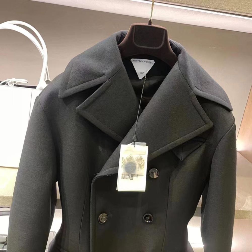 521bottegaveneta宝缇嘉bv专柜vip折扣女款风衣外套